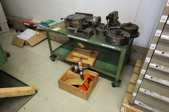 Konvolut Backenfutter CNC